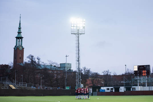 Örgryte samlade innan avspark i träningsmatchen i fotboll