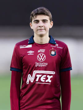 Örgrytes Jonatan Vennberg på line up innan