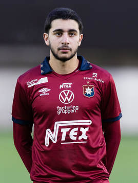 Örgrytes Rami Jassim på line up innan träningsmatchen i