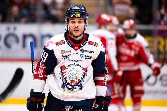Linköpings Ben Maxwell deppar