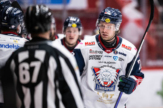 Linköpings John Nyberg jublar