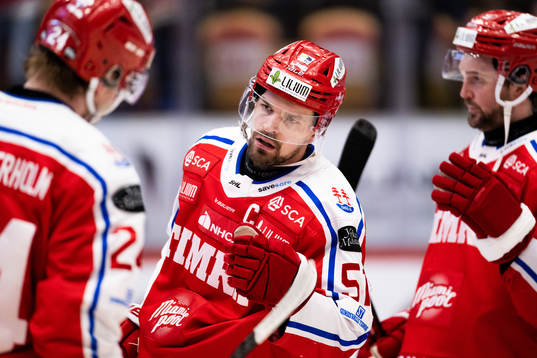 Timrås Anton Lander jublar