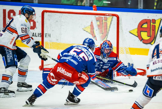 Växjös Erik Josefsson mot Oskarshamns David Quenneville