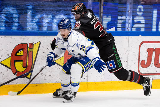 Leksands Olle Alsing och Örebros Emil Larsson