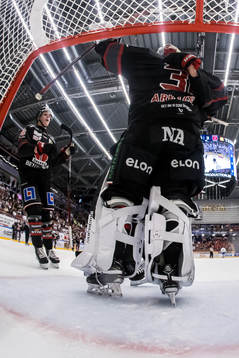 Örebros Filip Berglund jubel
