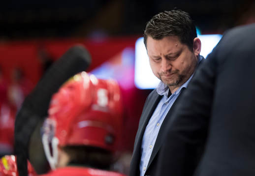 Modos tränare Mattias Karlin