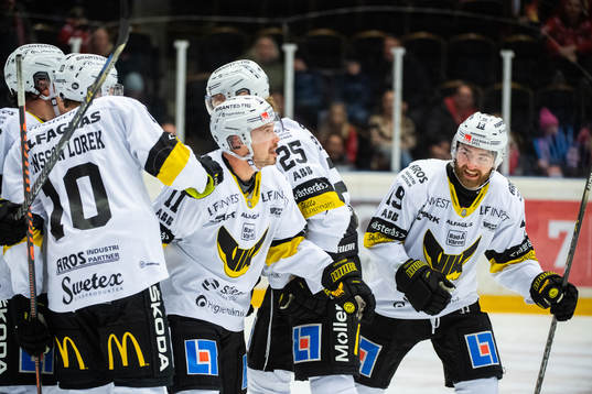 Västerås Anton Svensson jublar