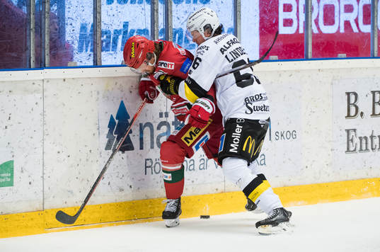 Modos Riley Woods och Västerås Alexander Lindelöf