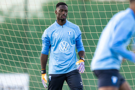 Målvakt Ismael Diawara