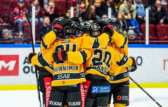 Bläddra bland fler bilder av Ishockey, SHL, Malmö Redhawks - Luleå