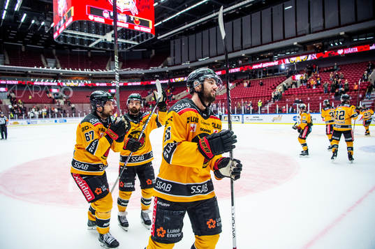 Luleås spelare jublar