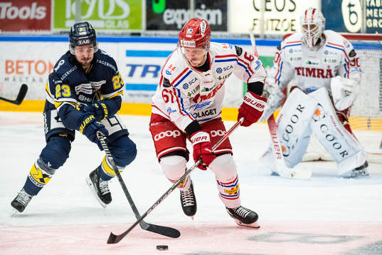 HV71s Nicholas Shore och Timrås Axel Rindell