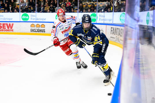 Timrås Axel Rindell och HV71s Oscar Fisker Molgaard
