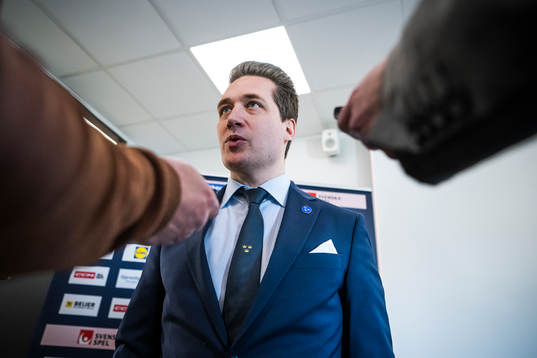 Sam Hallam, Head Coach of Sweden’s national Ice Hockey