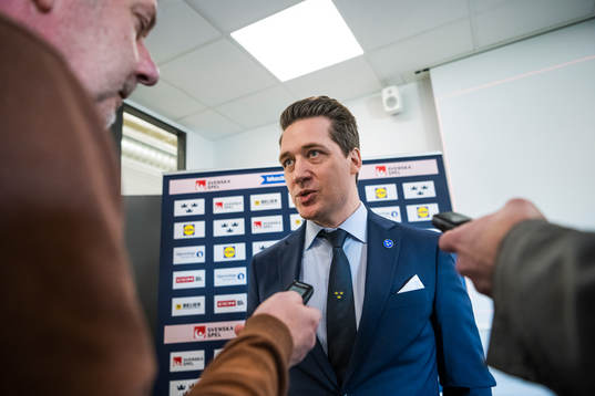 Sam Hallam, Head Coach of Sweden’s national Ice Hockey