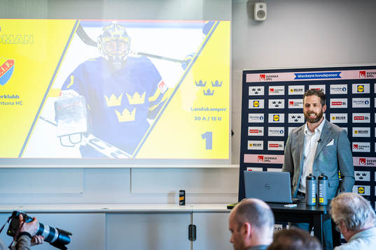 Ulf Lundberg, Head Coach of Sweden’s women national Ice