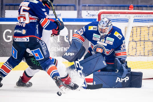 Växjös målvakt Emil Larmi