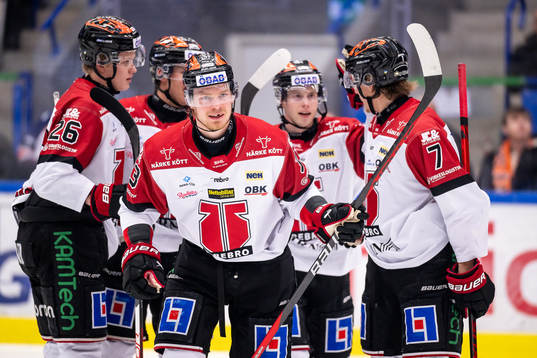 Örebros Christopher Mastomäki jublar