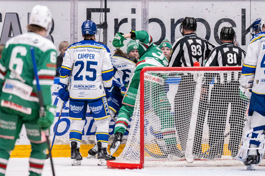 Rögles Oskar Pettersson och Leksands Anton Lindholm i