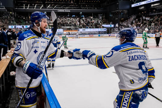Leksands Lucas Elvenes och Patrik Zackrisson jublar