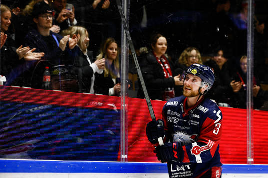 Linköpings Linus Hultström jublar
