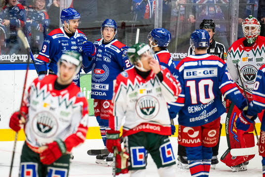 Oskarshamns Ahti Oksanen jublar