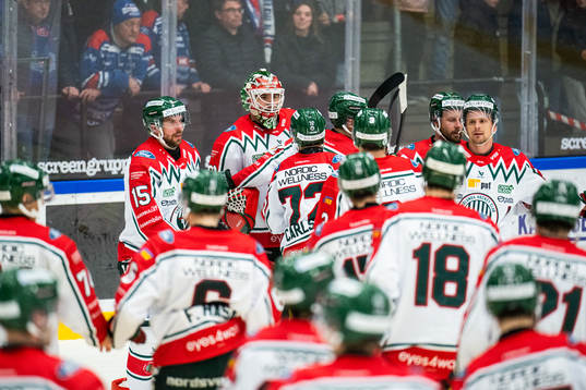 Frölundas Anders Grönlund och målvakt Frederik Dichow