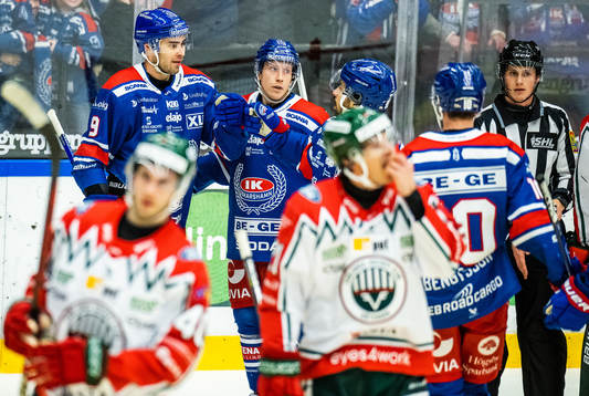 Oskarshamns Ahti Oksanen jublar