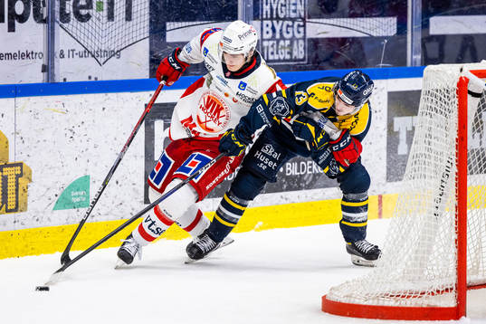 Västerviks Erik Gustafsson och Södertäljes Patrick Newell
