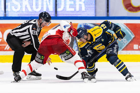 Södertäljes Lucas Carlsson och Västerviks Mathias Wigley