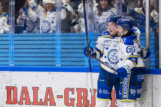 Leksands Carter Camper och Kalle Östman jublar