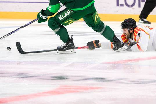 Färjestads Jasse Ikonen och Brynäs Simon Bertilsson