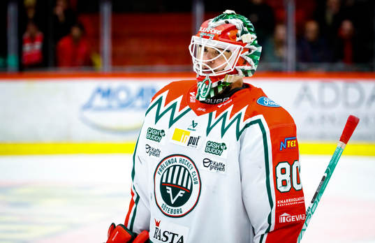 Frölundas målvakt Frederik Dichow deppar
