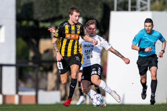 Häckens Simon Gustafson och Odds Mikael Ingebrigtsen