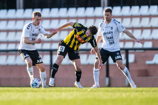 Odds Jesper Svenungsen Skau och Häckens Lars Olden Larsen