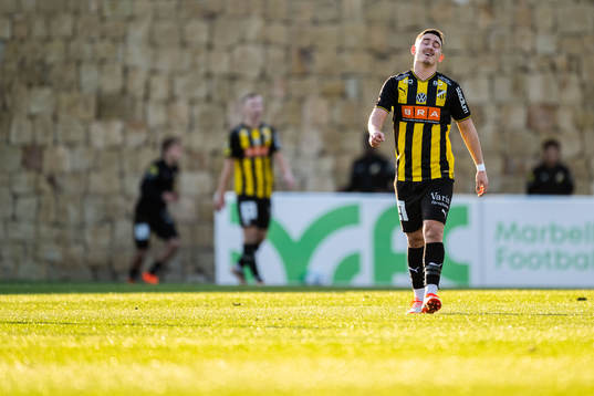 Häckens Semir Bosnic deppar