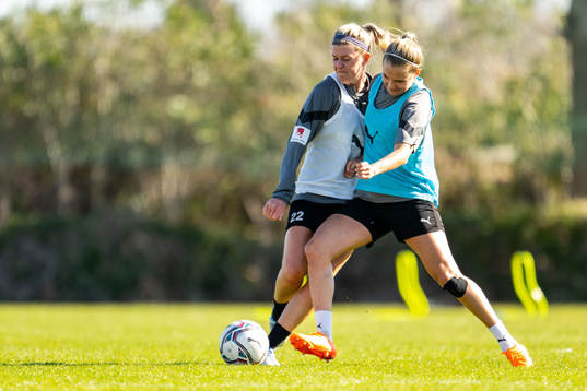 Olivia Schough och Ria Noora Minerva Öling