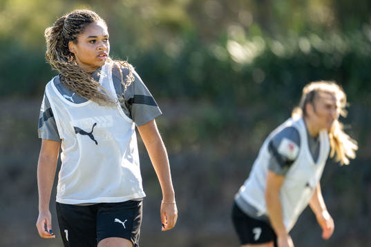 Isabella Obaze
