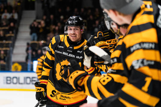 Skellefteås Pär Lindholm jublar