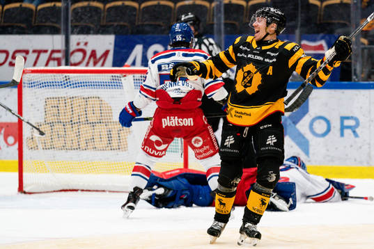 Skellefteås Pär Lindholm jublar