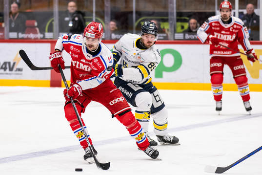 Timrås Emil Pettersson och HV71s Mikkel Bödker
