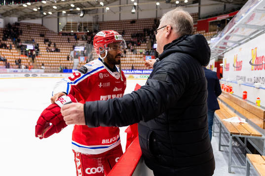 HV71s sportchef Kent Norberg och Timrås Jeremy