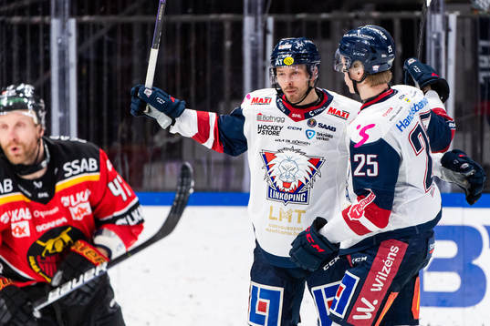 Linköpings Christoffer Ehn jublar med Filip Bystedt