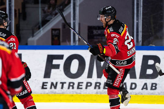 Luleås Brendan Shinnimin jublar