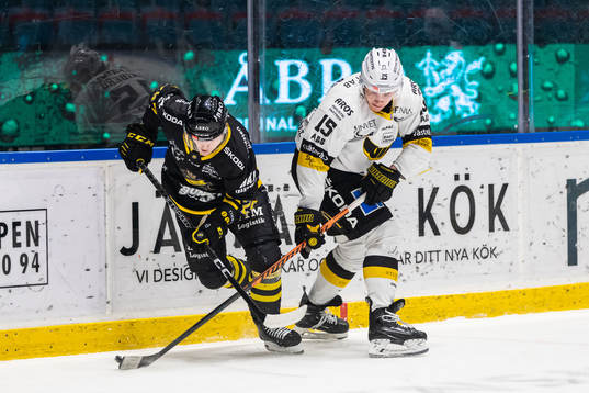 AIKs Renars Krastenbergs och Västerås Filip Wiberg