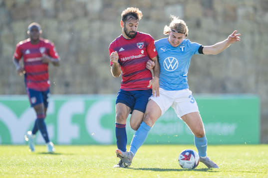 Quignon Facundo of Dallas and Sebastian Nanasi of Malmö FF