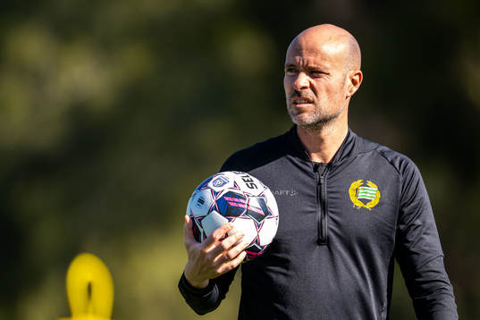 Assisterande tränare Xavi Calm