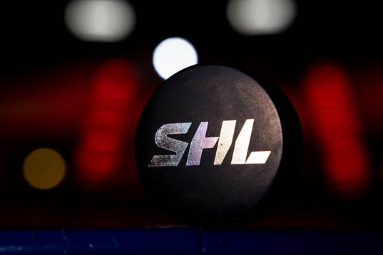 Den officiella matchpucken med SHL logga