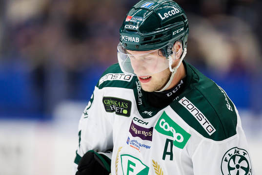 Färjestads Victor Ejdsell deppar