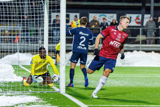 Örgrytes Marcus Haglind Sangre gör 0-2 bakom Utsiktens